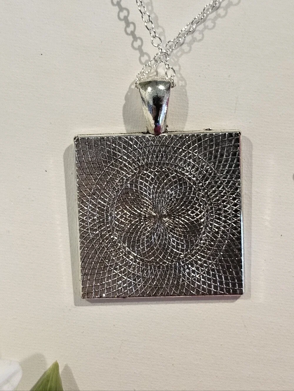 Louis Vuitton Piece in Pendant on 24